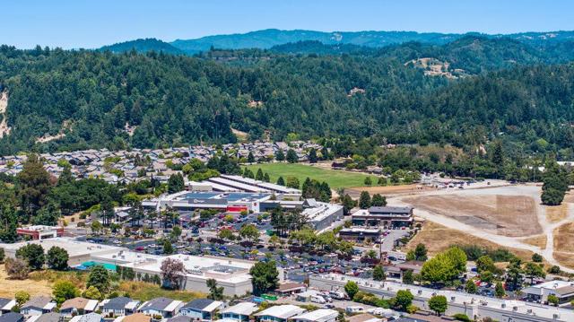 444 Whispering Pines, Scotts Valley CA: https://media.crmls.org/mediaz/ac4179df-b10e-41bb-b84a-fab5d709f5f4.jpg