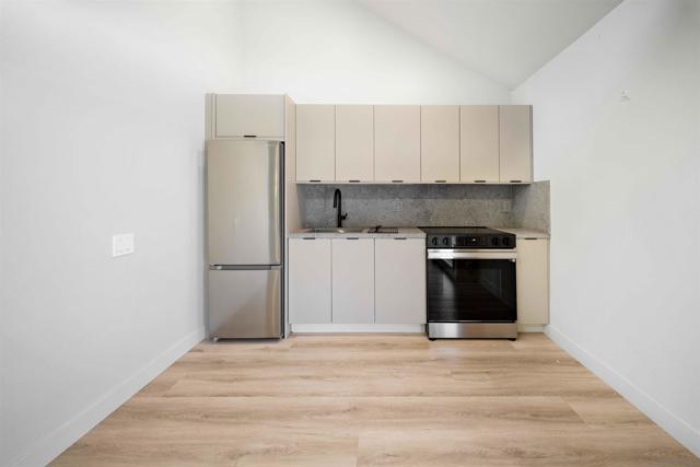 7760 Margerum Avenue, San Diego CA: https://media.crmls.org/mediaz/ac417c19-7668-4a3d-98ff-792f03e4ea6e.jpg