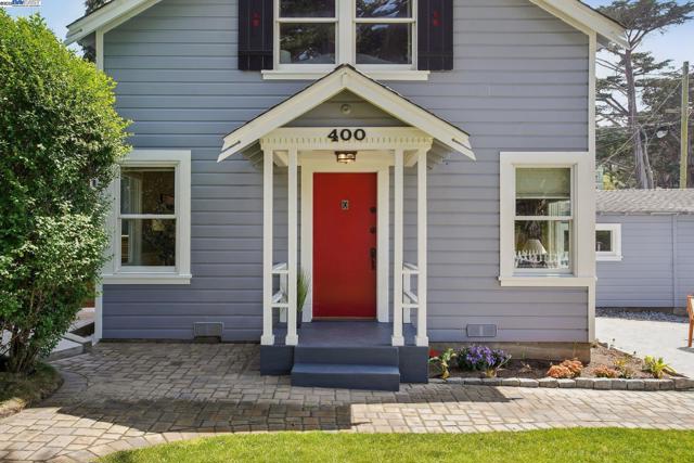400 Paloma Ave, Pacifica CA: https://media.crmls.org/mediaz/ac41cfad-fd9e-4124-ad97-123897ed6ee7.jpg