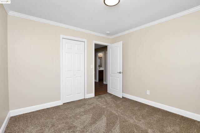 2086 Oakridge Ln, Pittsburg CA: https://media.crmls.org/mediaz/ac429cb3-2617-4599-89c0-6f168f2982b4.jpg