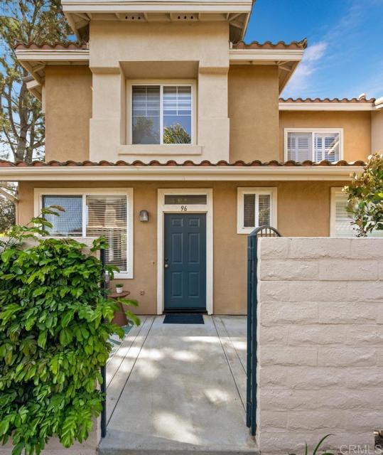 4104 Via Candidiz, San Diego CA: https://media.crmls.org/mediaz/ac42ffd4-f14c-4cbe-bf28-99c2d2b015d5.jpg