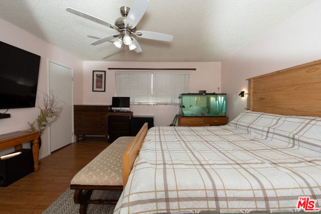 9041 Van Nuys Boulevard, 210 photo 28