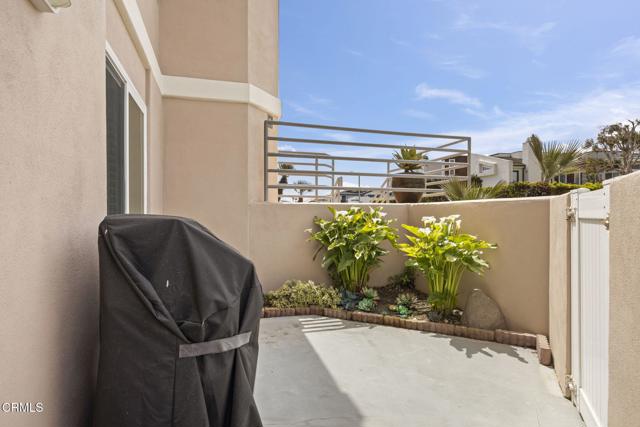 5270 W Wooley Road, Oxnard CA: https://media.crmls.org/mediaz/ac462715-7ec4-4432-8796-19a37e1b95fe.jpg