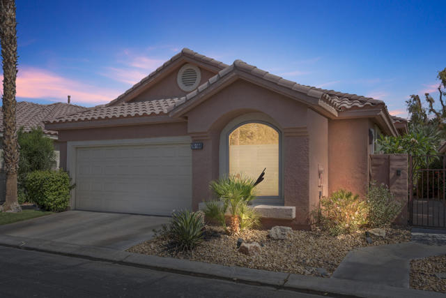 76804 Kybar Road, Palm Desert CA: https://media.crmls.org/mediaz/ac47a8be-2454-4284-9aef-b1a2eeb535c7.jpg