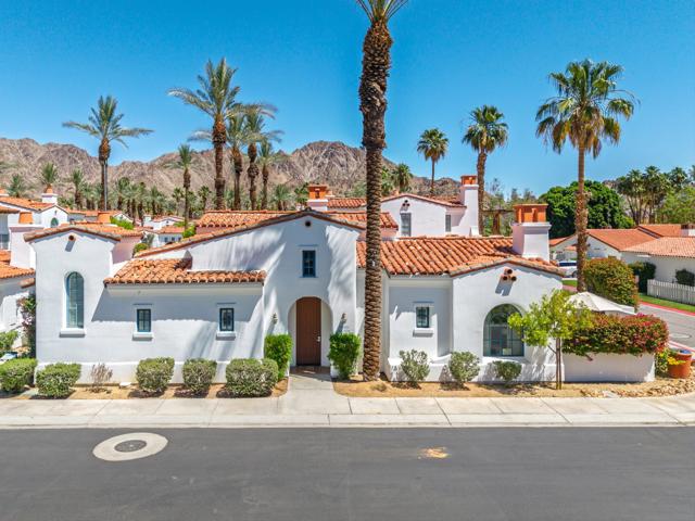 77500 Vista Flora, La Quinta CA: https://media.crmls.org/mediaz/ac485ef3-f661-4097-aa5b-00cb6f730954.jpg