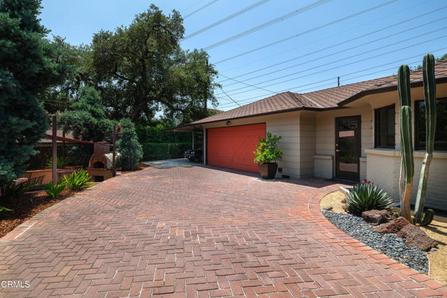 3312 Thorndale Road, Pasadena CA: https://media.crmls.org/mediaz/ac49c985-3458-4698-9c45-3f0d2f9bd527.jpg
