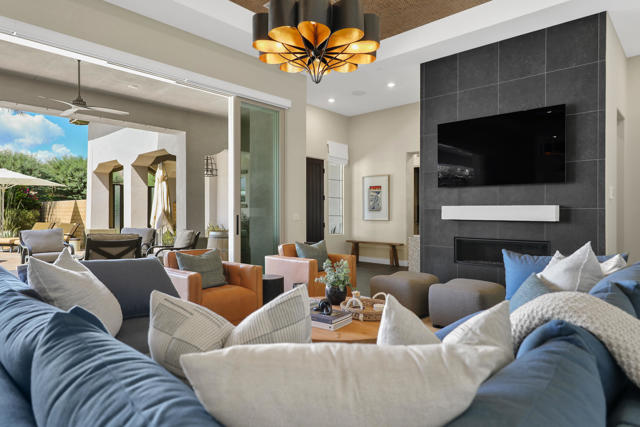 54780 Damascus Drive, La Quinta CA: https://media.crmls.org/mediaz/ac49d936-e1e3-4dee-99c3-23c984d9d8cb.jpg