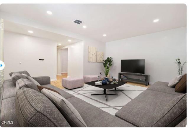 476 E Calaveras Street, Altadena CA: https://media.crmls.org/mediaz/ac4a7ce8-c25d-4624-a39c-56d461d06d6b.jpg