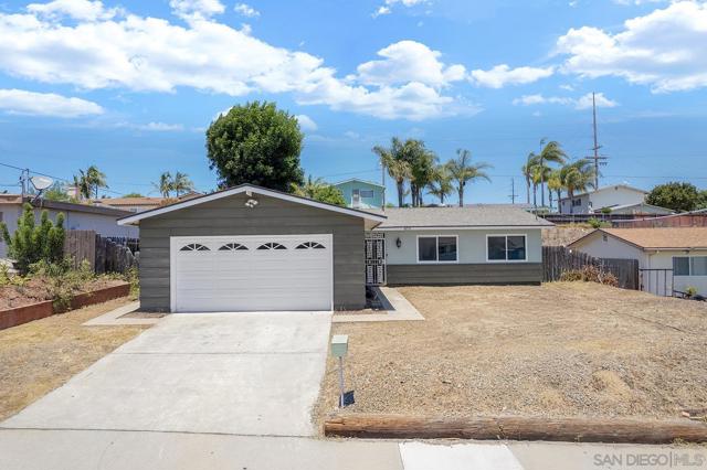 475 Rivera Ct, Chula Vista CA: https://media.crmls.org/mediaz/ac4ac7fc-c16f-4110-bb94-3ddea60ebe5d.jpg
