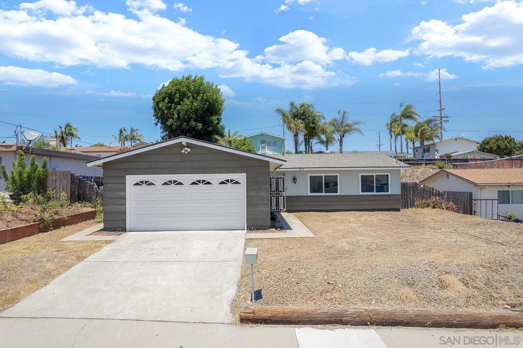 475 Rivera Ct