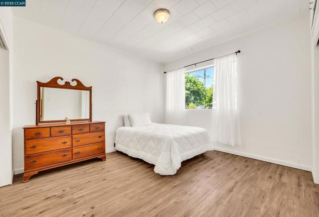 367 Rose Avenue, Pleasanton CA: https://media.crmls.org/mediaz/ac4af2a7-2e63-46b1-92aa-d25bb43d24a8.jpg