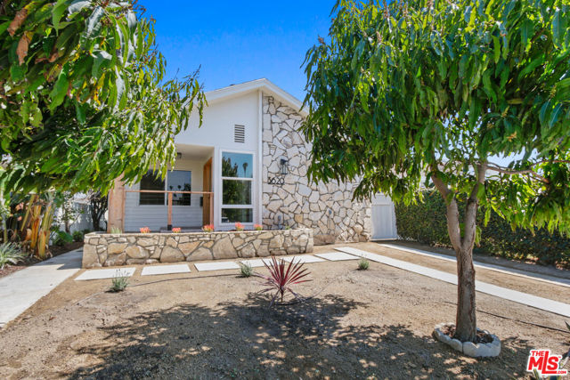 3620 5th Avenue, Los Angeles CA: https://media.crmls.org/mediaz/ac4b134a-d964-462a-b101-be842bfcde28.jpg
