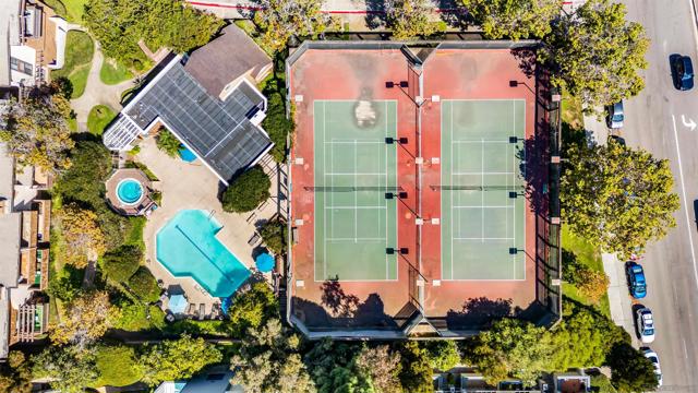 8870 Villa La Jolla Dr, La Jolla CA: https://media.crmls.org/mediaz/ac4b6c58-a21d-4b51-b87e-092994efdb11.jpg