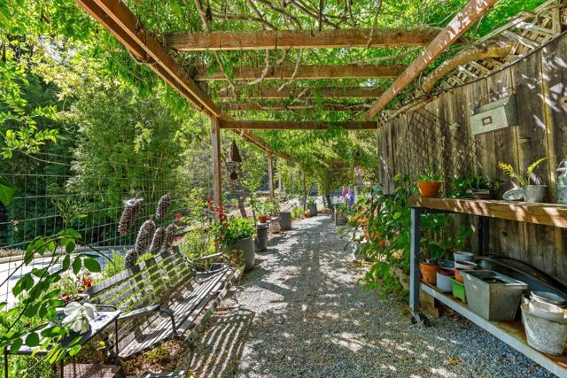 268 Shadow, Corralitos CA: https://media.crmls.org/mediaz/ac4c3ea5-c882-4669-990e-7e7c378d3b81.jpg