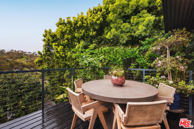 295 Mabery Road, Santa Monica CA: https://media.crmls.org/mediaz/ac4e3391-4aa3-463f-827b-2b4d02e68682.jpg