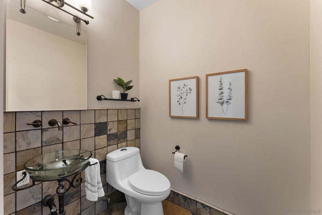 MLS #250033119SD image #15