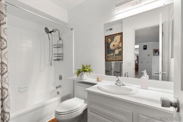 1020 E Washington Ave, Escondido CA: https://media.crmls.org/mediaz/ac4f4766-db82-4096-8dee-67c32e35ac82.jpg