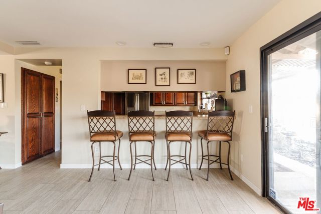 4837 Round Top Drive, Los Angeles CA: https://media.crmls.org/mediaz/ac502291-5f68-4e6a-a428-c0c34f5d2e66.jpg