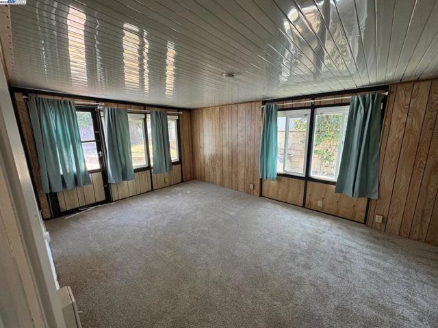 865 Old Canyon Road, Fremont CA: https://media.crmls.org/mediaz/ac50870d-d8e8-4182-b1c8-8a7d9780ad68.jpg