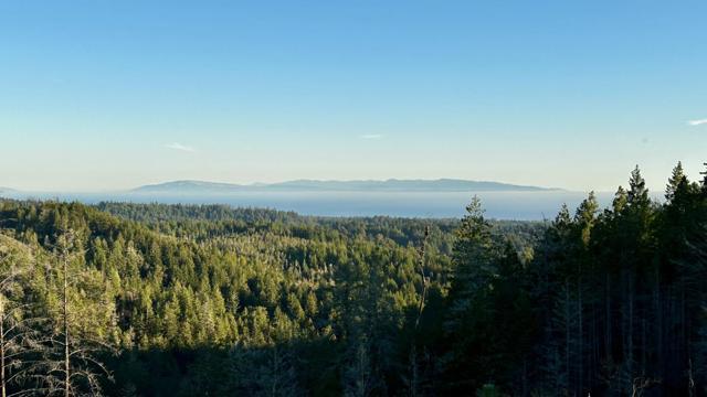 510 Warren Drive, Santa Cruz CA: https://media.crmls.org/mediaz/ac50acd1-c7ae-48a5-9e00-6e9de6dfd7bf.jpg