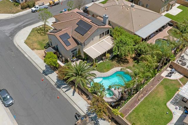 7387 Carrollton Pl, Corona CA: https://media.crmls.org/mediaz/ac513000-e368-4f5b-bc8b-157e53b92cd3.jpg
