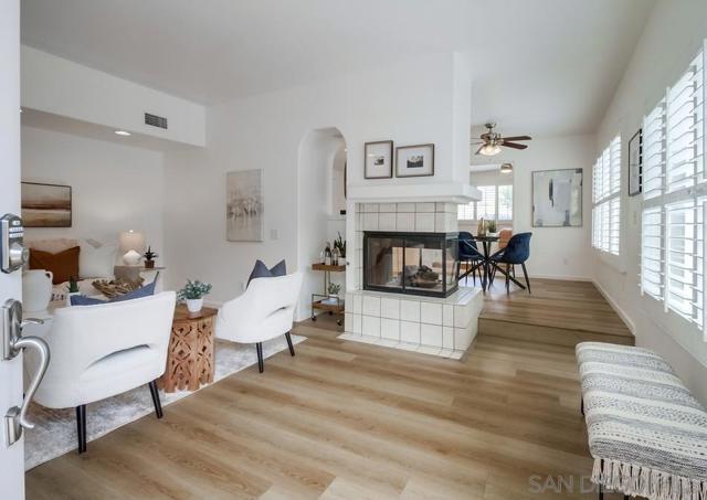 361 Rosecrans Street, San Diego CA: https://media.crmls.org/mediaz/ac51eb50-c975-4684-8e5a-9b9f438ed2da.jpg