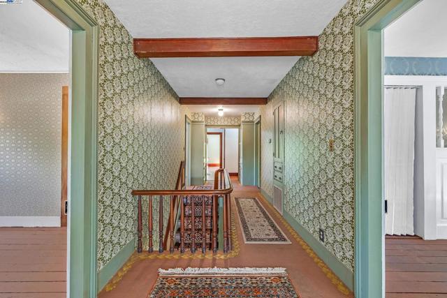 2211 College Avenue, Livermore CA: https://media.crmls.org/mediaz/ac540665-9a05-439d-96d2-0f49b9263861.jpg