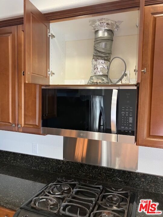 1401 S St Andrews Place, Los Angeles CA: https://media.crmls.org/mediaz/ac54bedb-31c4-478b-93d4-639667d373c9.jpg