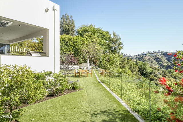 Drew Fenton | 1116 Linda Flora Drive Los Angeles CA | MLS: 7188089