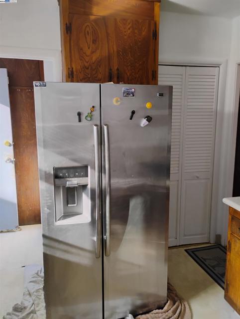 2621 66th Avenue, Oakland CA: https://media.crmls.org/mediaz/ac563a26-a70f-4207-a760-0338180f8f45.jpg