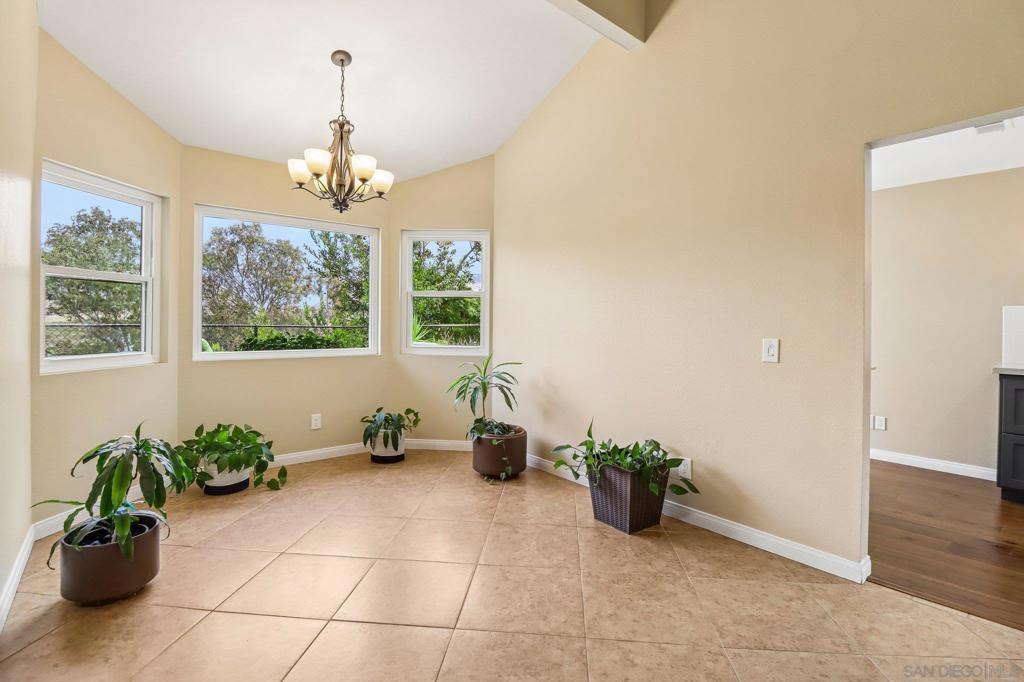 8164 Mission Vista Dr - photo 10