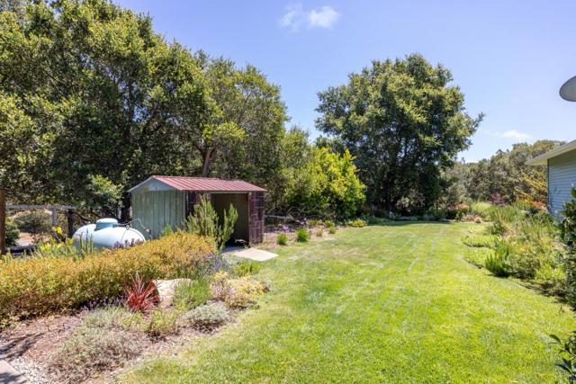 19060 Oak Heights Drive, Salinas CA: https://media.crmls.org/mediaz/ac5692d1-ebe9-4062-b6b3-454432a3a934.jpg
