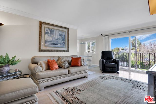 2308 Schader Drive, Santa Monica CA: https://media.crmls.org/mediaz/ac5751bf-4121-44bb-b885-be20b0ef4f33.jpg