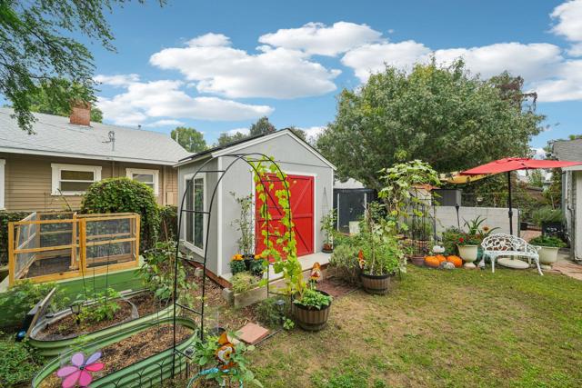 4151 Homewood Court, Riverside CA: https://media.crmls.org/mediaz/ac577c75-11f0-4732-a513-10e0dbdfd2b3.jpg