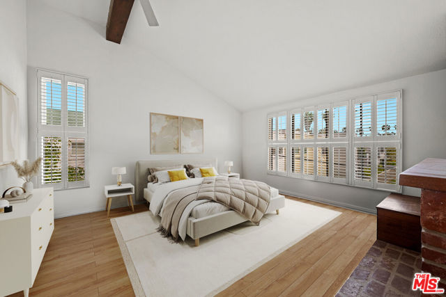 1141 17th Street, Santa Monica CA: https://media.crmls.org/mediaz/ac58ce1b-10a5-4dbd-9900-3ad3b1752cdc.jpg