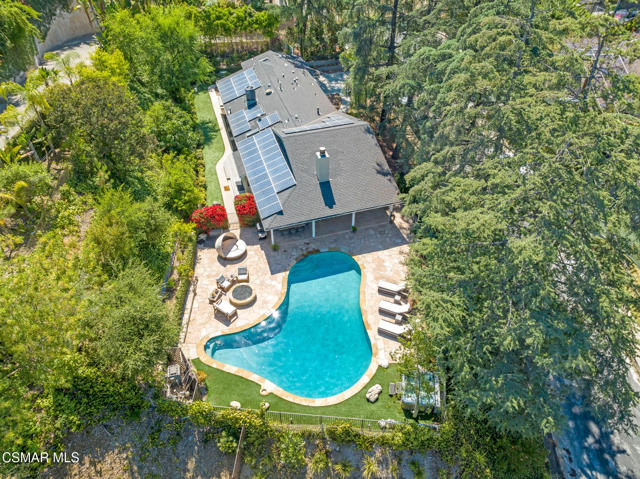 17032 Cotter Place, Encino CA: https://media.crmls.org/mediaz/ac58eb04-98ef-4796-83d7-333fe4a61b45.jpg