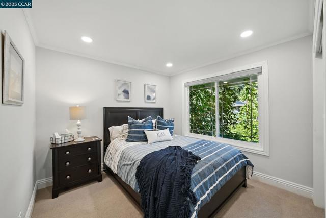 235 Saint Paul Dr, Alamo CA: https://media.crmls.org/mediaz/ac59785c-7c58-48a7-9e80-25fd2c5cff9e.jpg