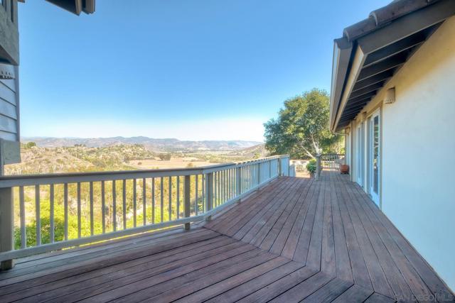 2848 Sunset Hills, Escondido CA: https://media.crmls.org/mediaz/ac597ea4-c65a-4d90-ac47-560d2ee6ed69.jpg