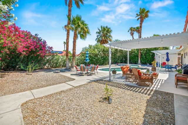 67470 Quijo Road, Cathedral City CA: https://media.crmls.org/mediaz/ac5ab677-4fa4-425c-a00f-903394bec99f.jpg