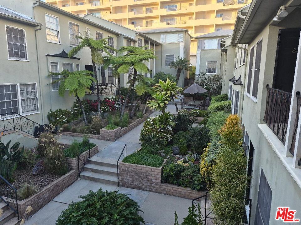 1/4 Holloway Drive #8551-1/4