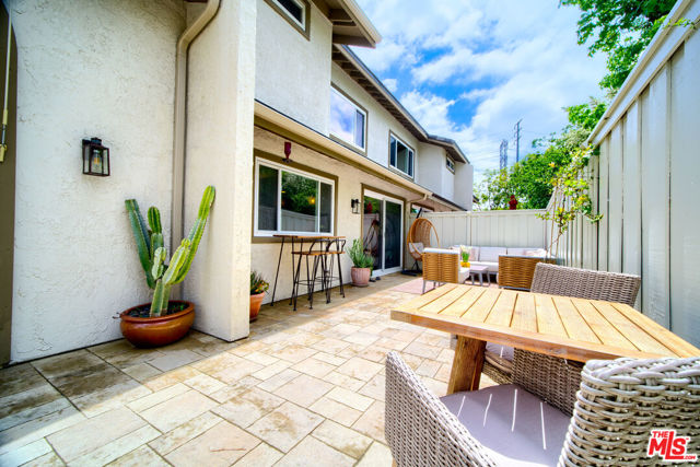 52 Carriage Hill Lane, Laguna Hills CA: https://media.crmls.org/mediaz/ac5b8714-4e51-4379-9123-740243ac3730.jpg