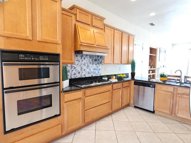 Image 2 of 21 For 7951 Marla Way