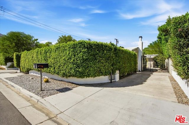 1328 E Camino Primrose, Palm Springs, CA 92264