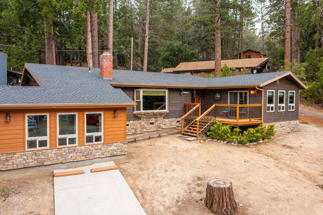 25169 Franklin Drive, Idyllwild CA: https://media.crmls.org/mediaz/ac5cc6c6-5c26-4b22-a2c5-152019f46e3a.jpg