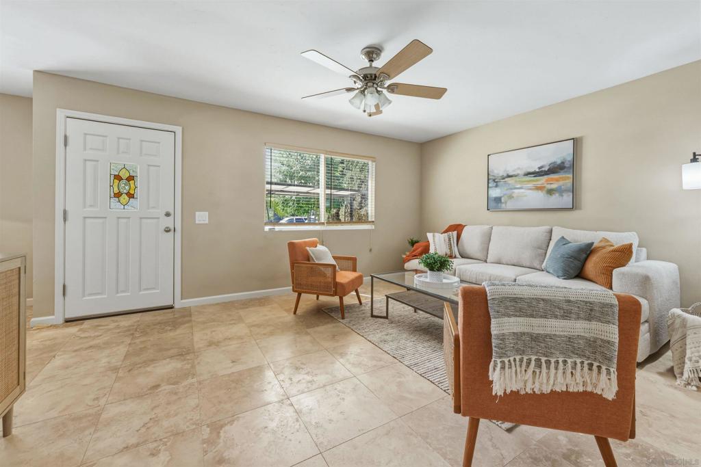 https://media.crmls.org/mediaz/ac5d10c8-aa3e-4652-a7cf-a45dede09e47.jpg?preset=X-Large