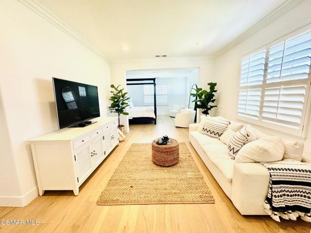 4984 Corral Street, Simi Valley CA: https://media.crmls.org/mediaz/ac5d3ebe-2714-4aa7-bebf-cc6219df1155.jpg