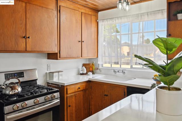 4125 Miflin Ave, El Sobrante CA: https://media.crmls.org/mediaz/ac5dda5d-6edb-4a09-843b-10cc524bab87.jpg