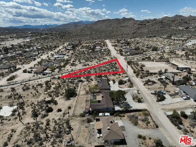 0 Sierra Way, Yucca Valley CA: https://media.crmls.org/mediaz/ac5ebd40-4fc0-4c2d-a2d9-38903dd460f6.jpg