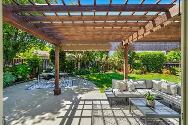 2008 Crist Drive, Los Altos CA: https://media.crmls.org/mediaz/ac5f78f5-36a2-4547-acad-e832b56a9cb2.jpg