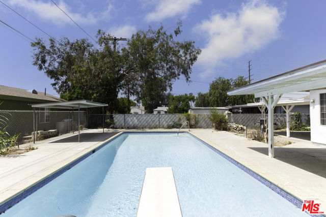 11812 RANDALL Street, Sun Valley CA: https://media.crmls.org/mediaz/ac5fa802-a817-4828-b935-47b1b3c818f0.jpg